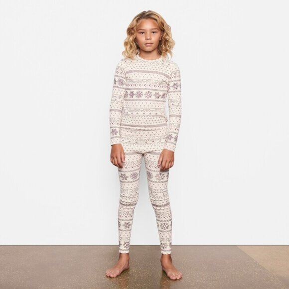 SKIMS Kids Logo Pointelle Set in Cream Fair Isle Size 4 - Picture 6 of 7